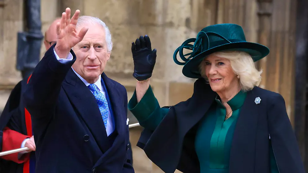 Carlo e Camilla avvistati. Ecco come trascorrono la Pasqua i reali britannici