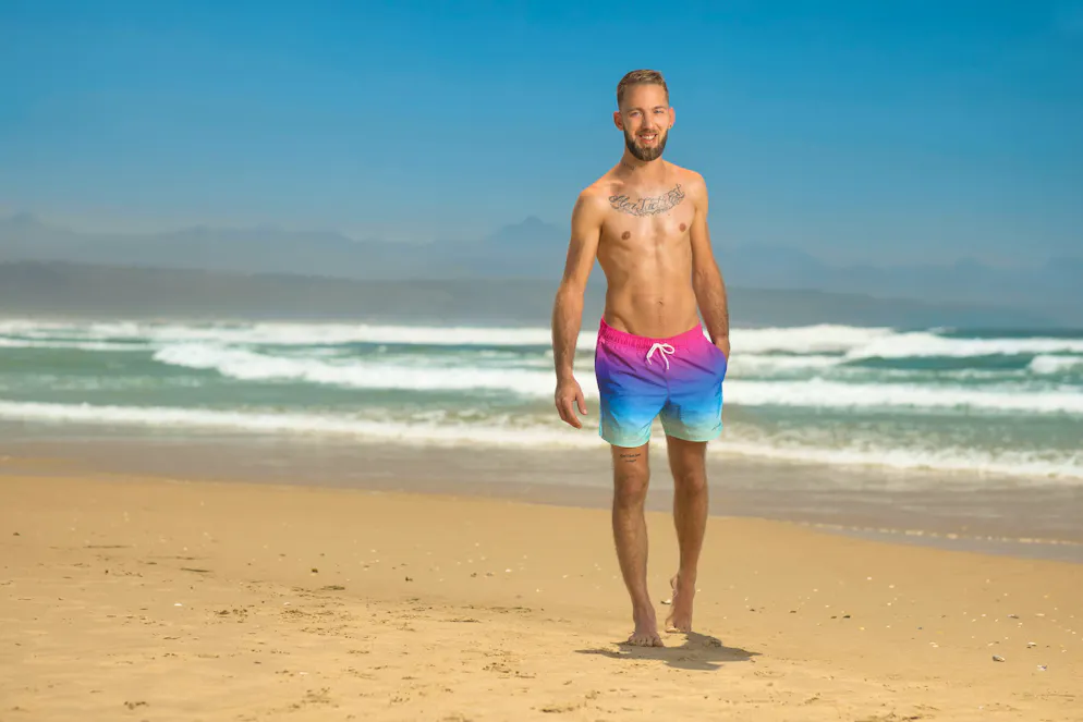 «Bachelorette 2024»: Die Kandidaten. Robin (30) aus Stäfa (ZH): Robin ist rational, reflektiert, aber auch romantisch. Er kann die Dinge akzeptieren, wie sie sind: Jobverlust, Wohnungskündigung und Trennung – alles auf einmal, diesen Sturm hat er überstanden. Der Sales- und Marketingmanager hat eine deutsche Dogge, die ihm sehr wichtig ist.