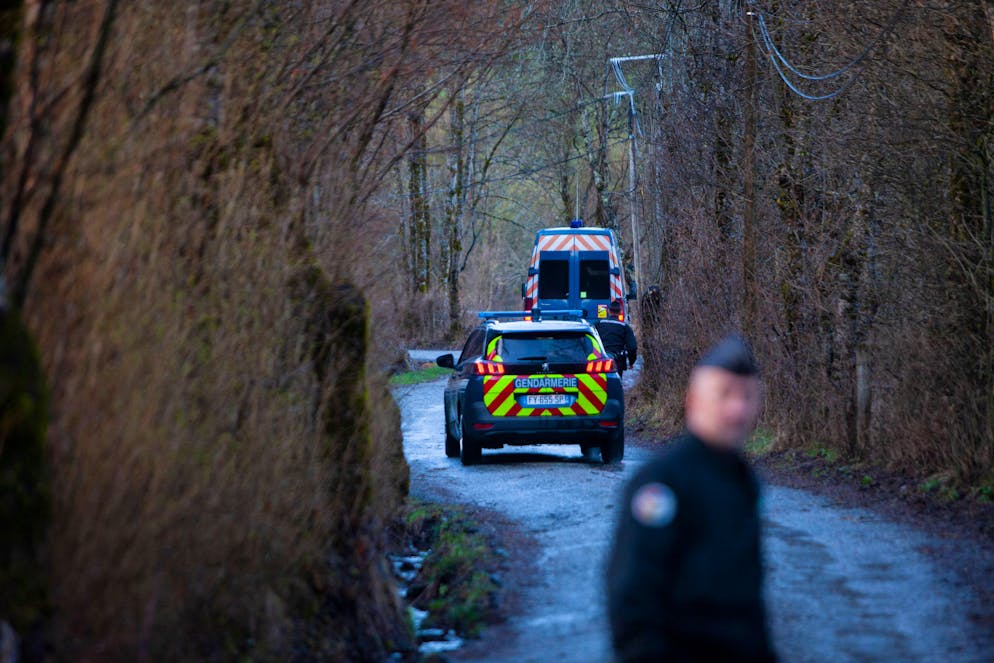 Die Strasse nach Le Vernet wird im April 2024 blockiert. 
