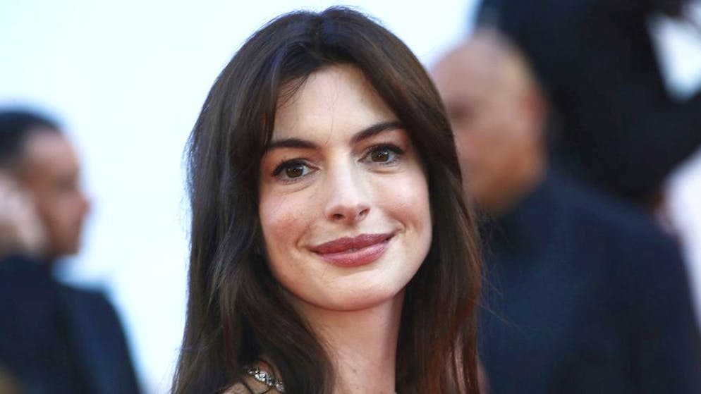 Anne Hathaway saw her popularity decline despite herself.