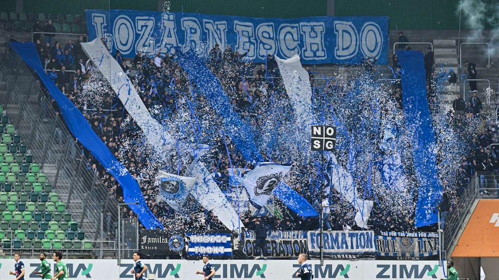 Stadtpolizei mit Stellungnahme. Luzern-Fans versammeln sich im FCSG-Gästesektor – obwohl dieser eigentlich gesperrt ist