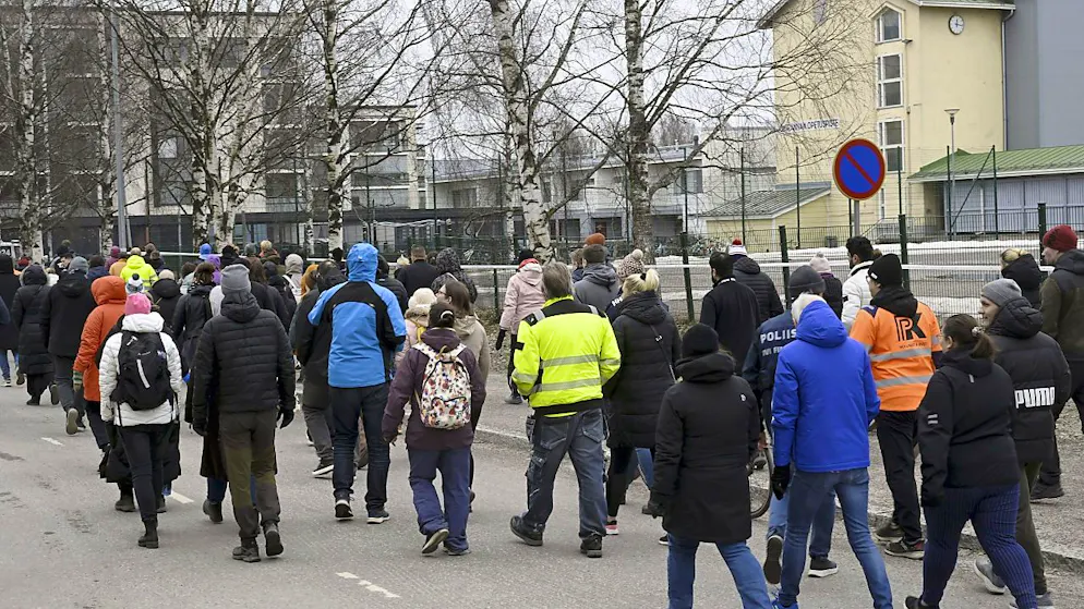 Sparatoria in una scuola in Finlandia, morto un 12enne - Gallery. L'istituto scolastico è stato evacuato.