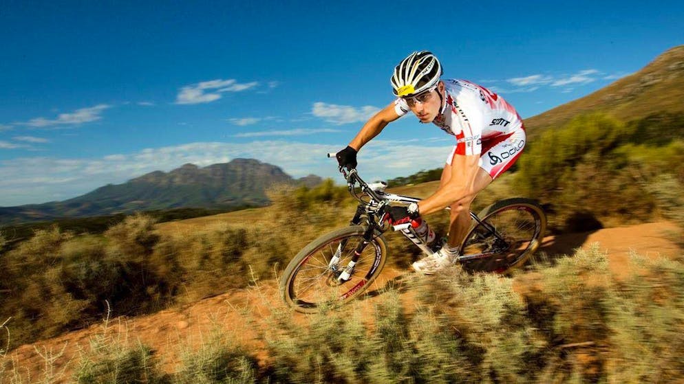 Mountainbiker Nino Schurter gehört zum Scott-SRAM MTB Racing Team. (Archivbild)
