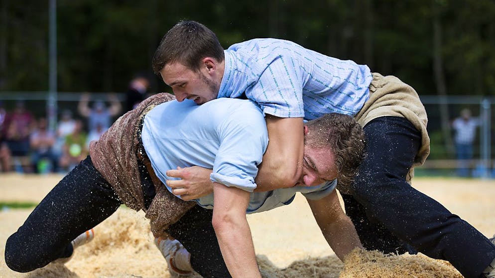 Der seit 1937 ausgetragene Schwarzsee-Schwinget soll an seinem angestammten Platz am See bleiben können. (Archivbild)