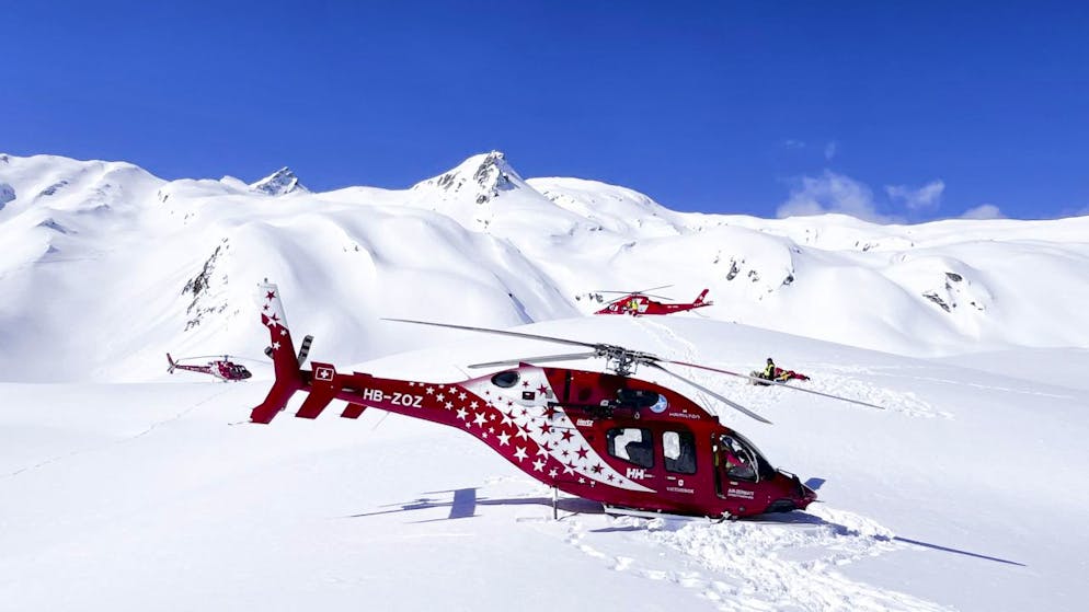 Les sauveteurs sur le lieu du crash mardi au Petit-Combin.