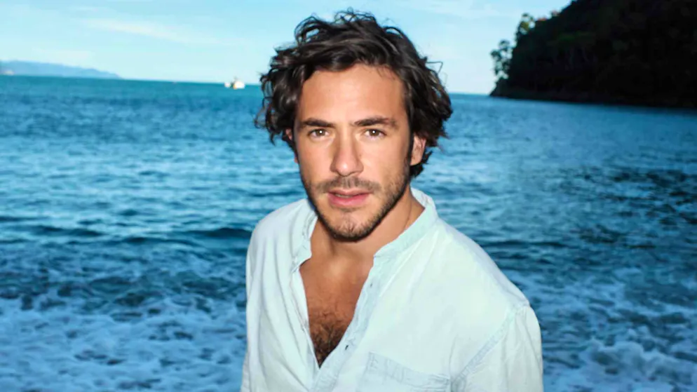 Künstler Zermatt Unplugged 2024. Gefühlvolles Songwriting ohne jeden Kitsch – dafür steht Jack Savoretti. Der 40-jährige Brite spielt am Donnerstag, 11. April, im Vernissage-Club.