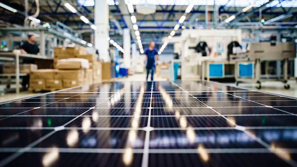 Das finanziell angeschlagene Solartechnikunternehmen Meyer Burger hat die angekündigte Kapitalerhöhung durchgeführt. Dem Unternehmen fliessen 207 Millionen Franken an frischem Kapital zu.(Archivbild)
