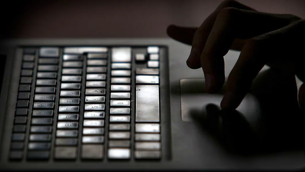 Die Meldestelle für Pädokriminalität im Internet erhielt im zweiten Jahr ihres Bestehens fast 1100 Meldungen. 