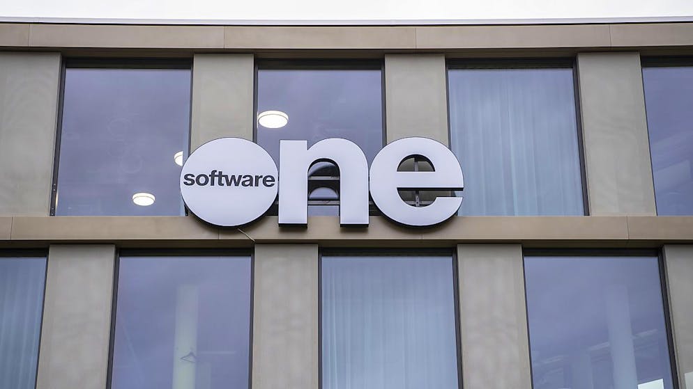 Das Logo von Softwareone am Hauptsitz in Stans. (Archivaufnahme)