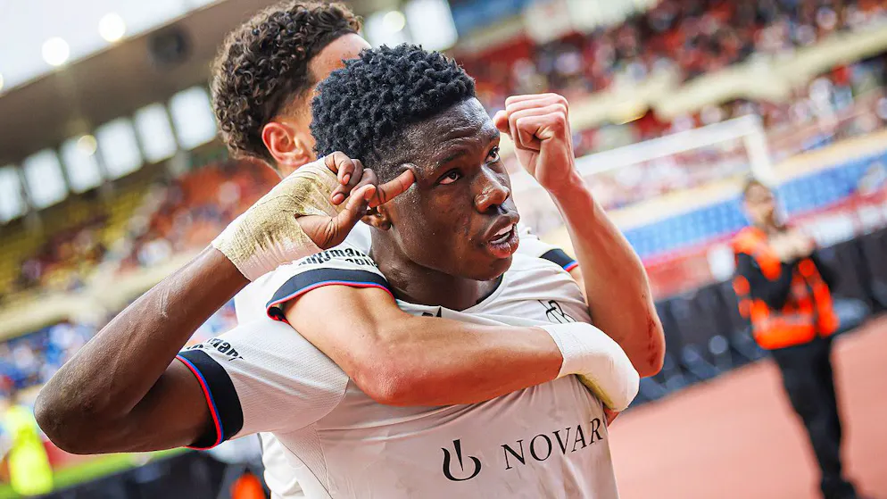 Souveräner Befreiungsschlag. Barry lässt den FCB mit seinem Doppelpack aufatmen