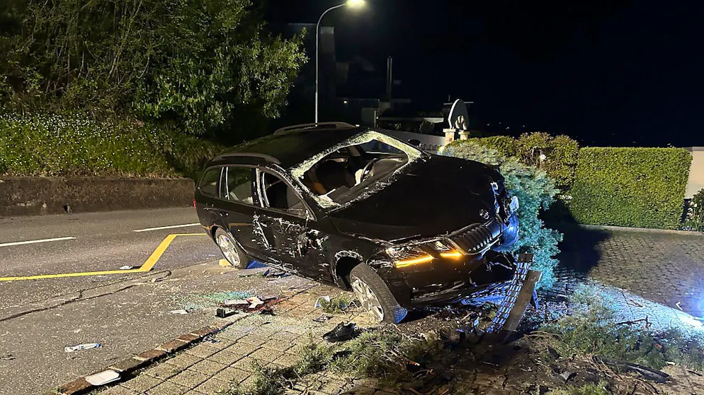Das Auto des 70-Jährigen wurde beim Unfall stark beschädigt.