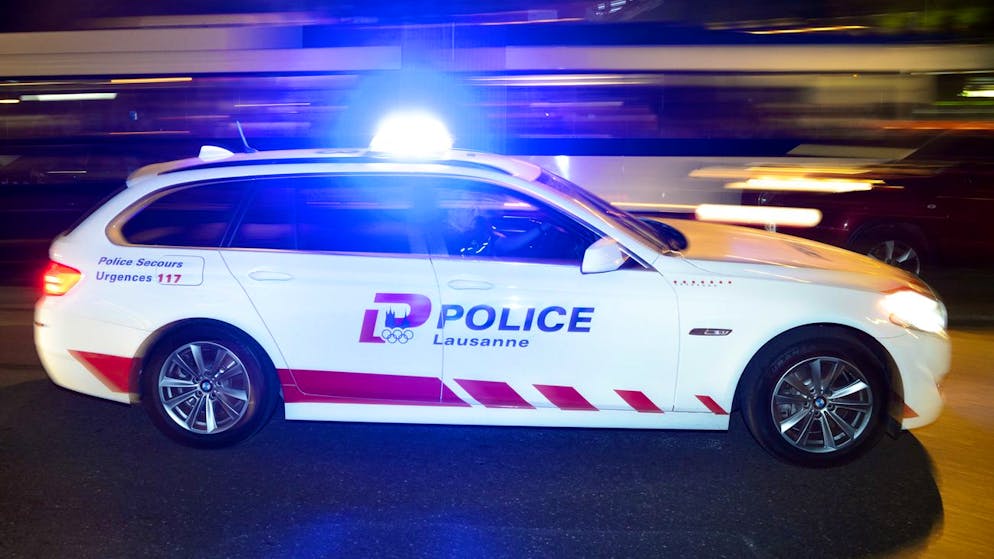 Die Polizei von Lausanne hat offenbar mit einem Leichenfund zu tun.