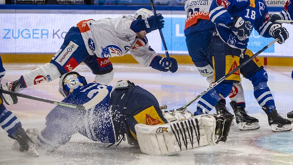 ZSC Lions gewinnen auch Spiel 4 gegen Zug und stehen im Final - Gallery. Zugs Goalie Leonardo Genoni stemmte sich mit starken Paraden gegen die Niederlage
