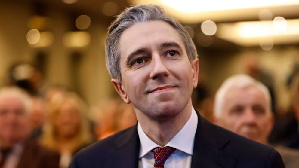 Simon Harris hatte vor zwei Wochen als einziger Bewerber bereits den Posten des Parteichefs der liberalkonservativen Regierungspartei Fine Gael übernommen.