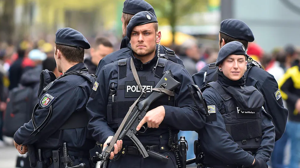 Allerta terrorismo. Lo Stato Islamico minaccia la Champions League: «Uccideteli tutti»