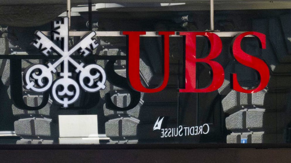 Gut ein Jahr nach der Notübernahme der Credit Suisse durch die UBS schlägt der Bundesrat neue Massnahmen zur Bankenregulierung vor. (Themenbild)