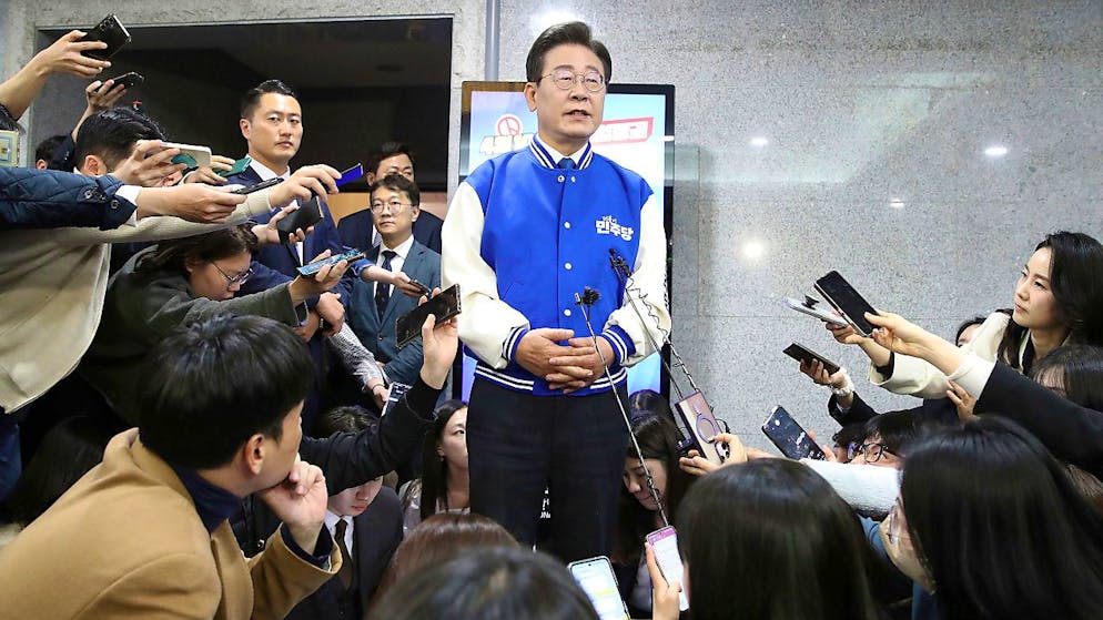 Erfolg bei der Parlamentswahl in Südkorea: Lee Jae Myung, Oppositionsführer der Demokratischen Partei. Foto: Chung Sung-Jun/Pool Getty Images AsiaPac/AP/dpa