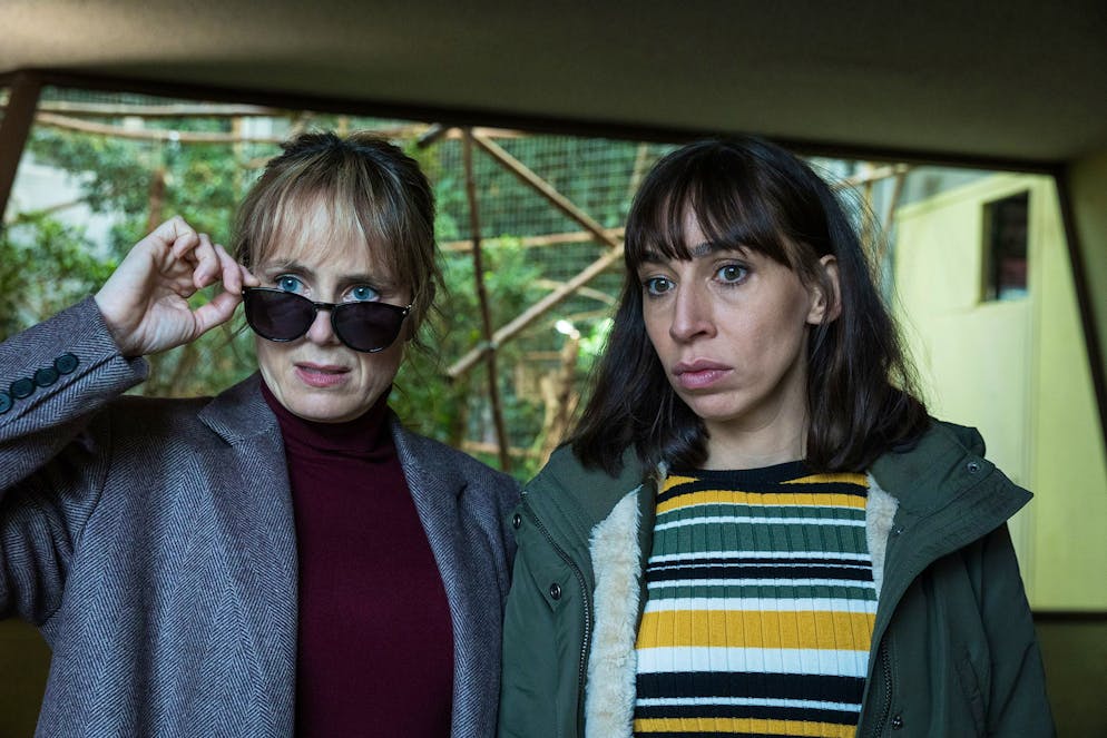 Im neuen «Tatort»-Fall aus Zürich «Von Affen und Menschen» wird das Ermittler-Duo Isabelle Grandjean (links; Anna Pieri Zuercher) und Tessa Ott (Carol Schuler) mit einer Mordserie konfrontiert. 