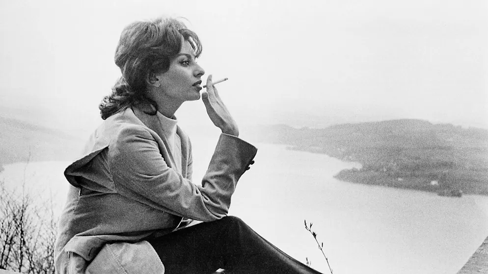 Bürgenstock: Luxusressort mit diplomatischen Ambitionen - Gallery. Sophia Loren im April 1959 vor dem Panorama des Vierwaldstättersees. (Archivbild)