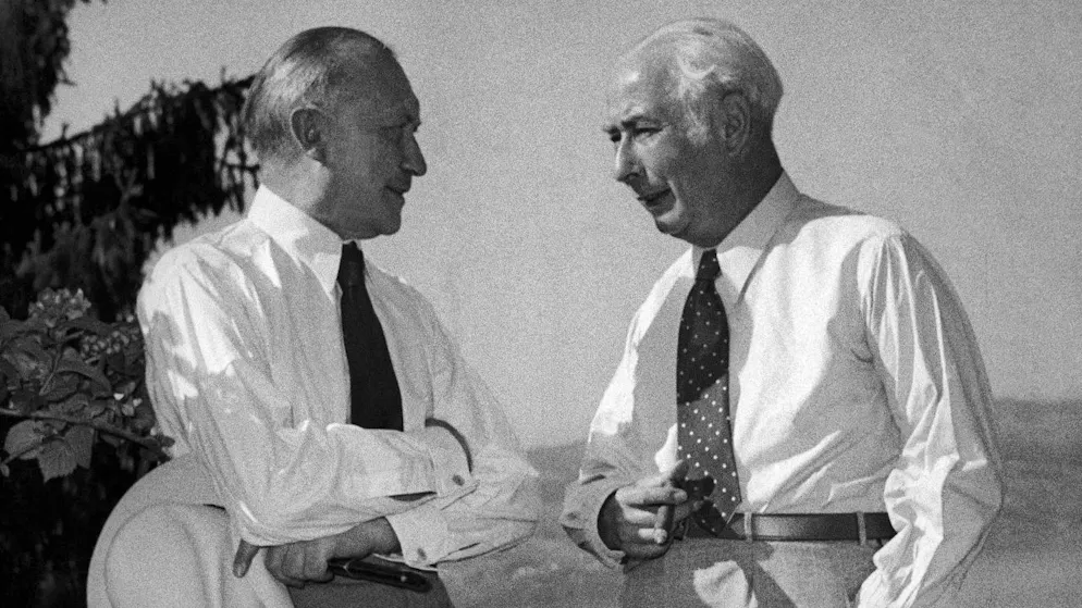 Bürgenstock: Luxusressort mit diplomatischen Ambitionen - Gallery. Der deutsche Bundespräsident Theodor Heuss und Bundeskanzler Konrad Adenauer im Juli 1950. (Archivbild)