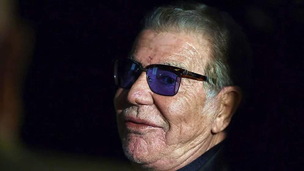 Mort du couturier italien Roberto Cavalli à 83 ans - Gallery. Roberto Cavalli est resté actif très longtemps, ici encore il y a neuf ans à Milan.