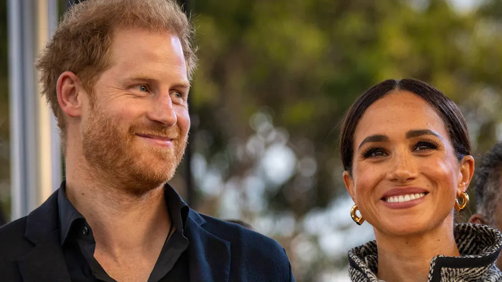 Insight into family life. Private clip shows Duchess Meghan twerking shortly before giving birth - Harry also joined in