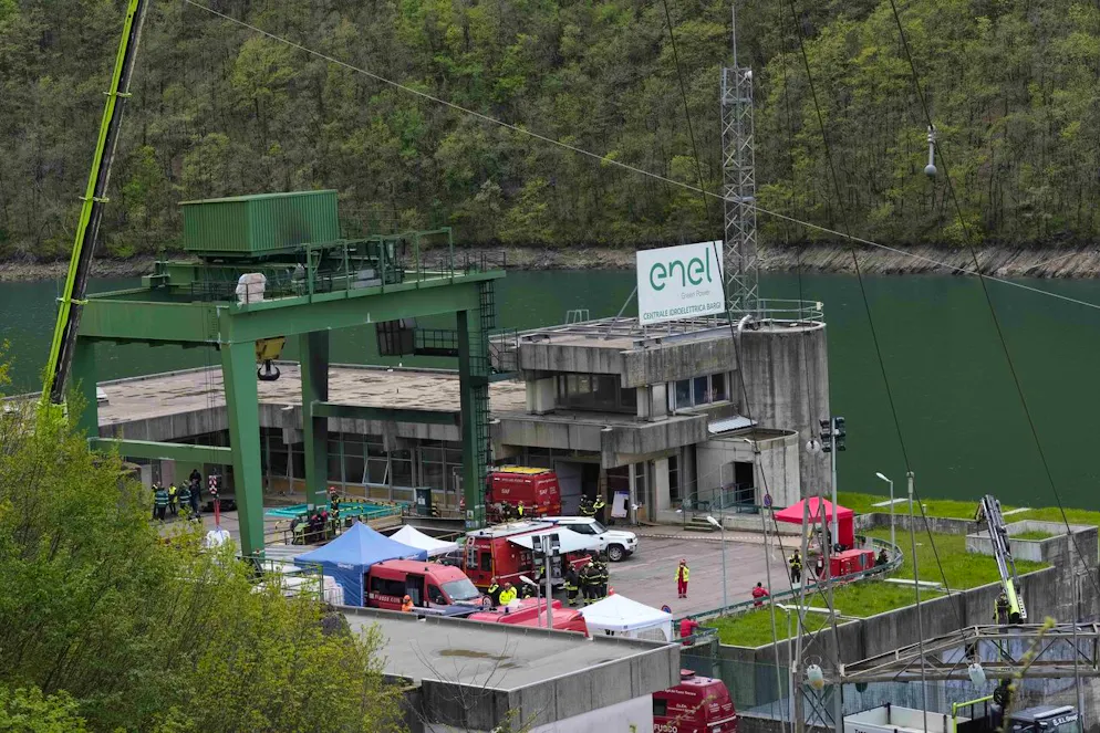 Il bilancio della strage alla centrale è di 15 persone coinvolte: sette morti, sette feriti (di cui cinque ricoverati, uno dei quali già dimesso) e un illeso.