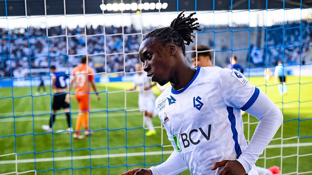 Mit seinem ersten Tor im Dress von Lausanne-Sport entscheidet Fousseni Diabaté die Partie gegen den FCZ