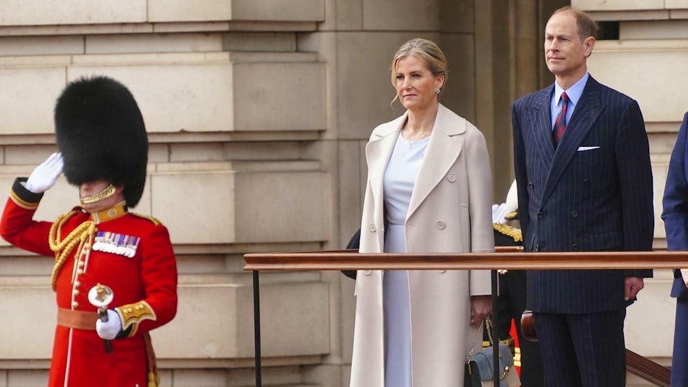 Prinz Unscheinbar wird Colonel. Herzog von Kent übergibt Ehrentitel der Scots Guards an Charles' Bruder Prinz Edward