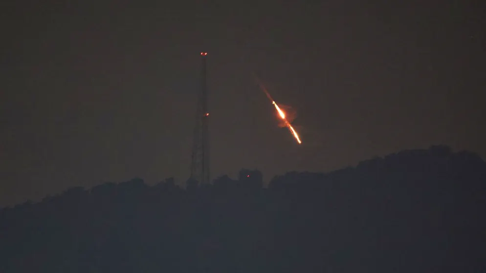 Drohnen oder Raketen suchen am frühen Sonntagmorgen nach Zielen im Norden Israels.