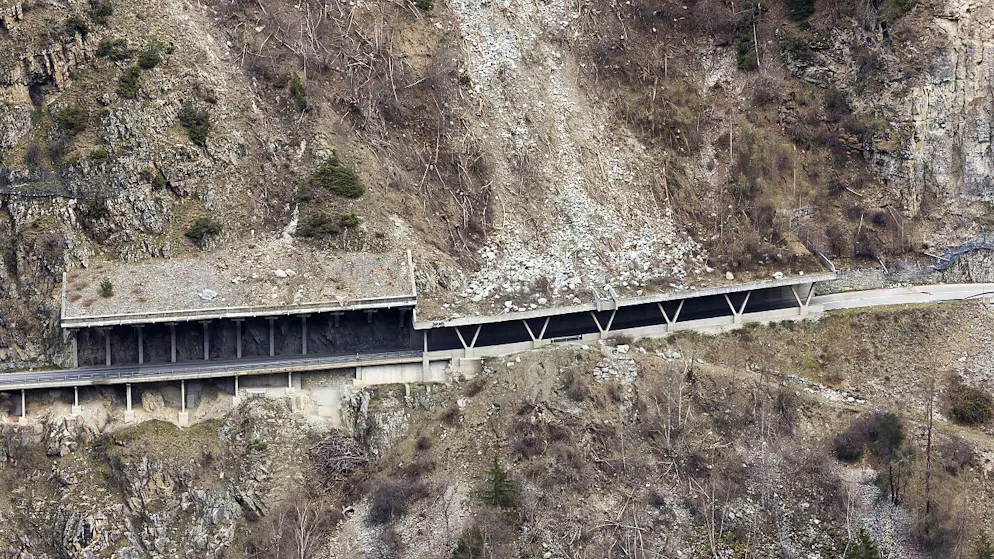 La route cantonale Sierre-Vissoie est fermée depuis la nuit du 23 au 24 mars (archives).