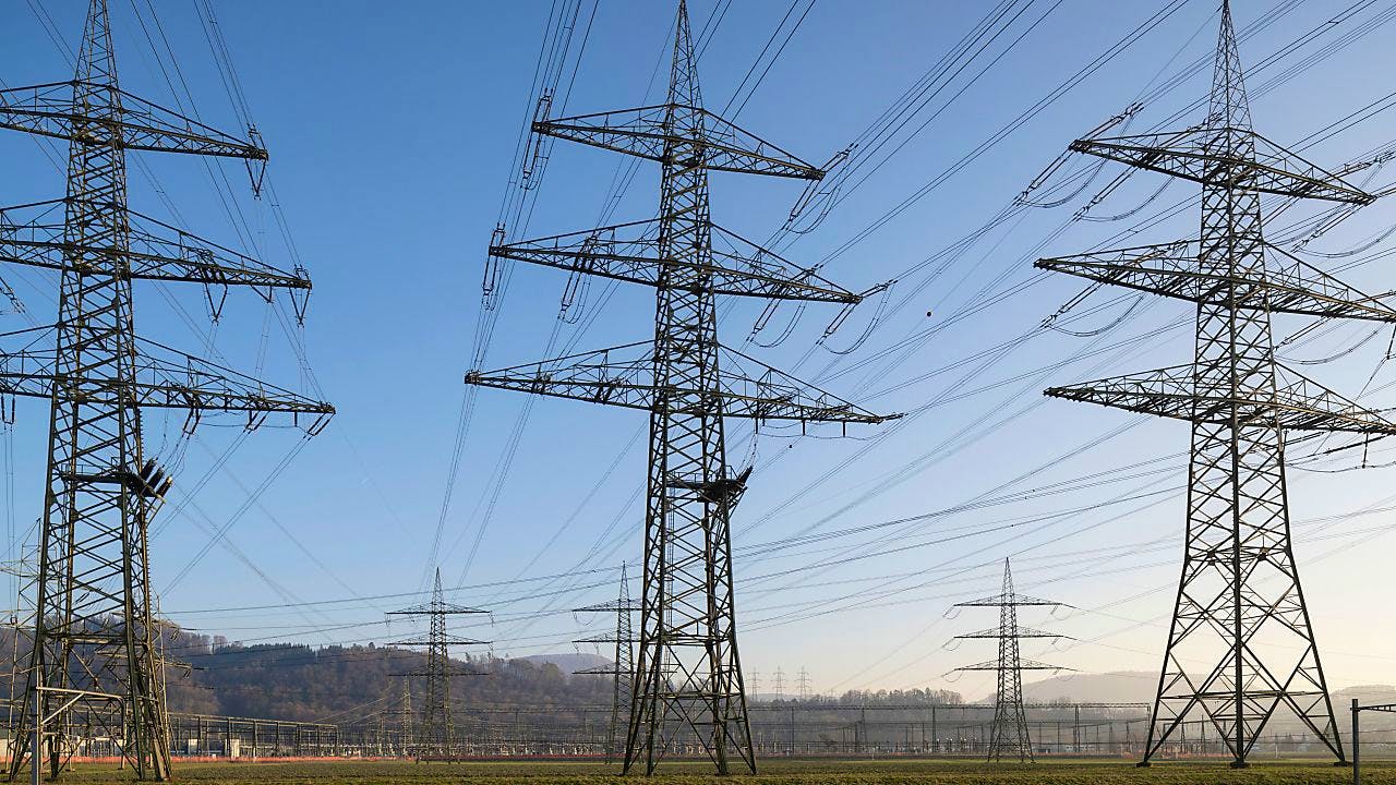 Strom. Swissgrid sieht sich in guter Form vor Modernisierung des Netzes