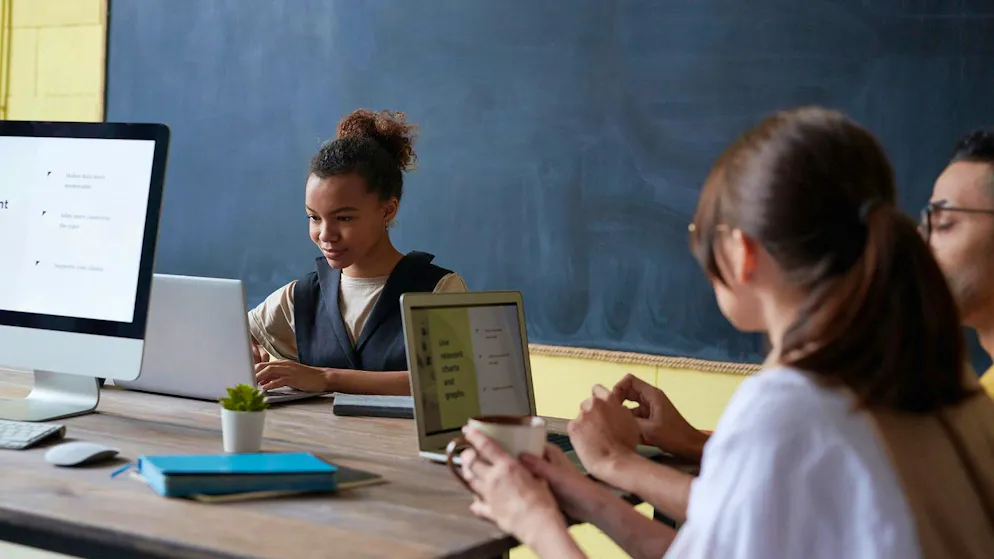 Programma per le scuole. La sostenibilità entra in classe: quanto vale il mio cellulare?