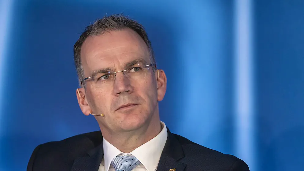 CEO Peter Selders an der diesjährigen Bilanzmedienkonferenz von Endress+Hauser.