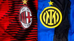 blue Sport Topspiel Serie A Trikots von AC Mailand und Inter Mailand