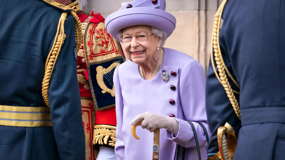 Rivelazioni dell'ex segretaria. La regina Elisabetta amava quando le cose andavano male, ecco perché