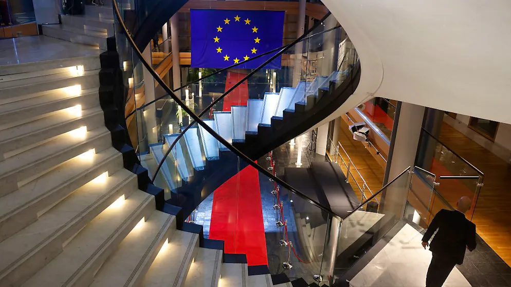 ARCHIV - Nur für bestimmte Zusammenkünfte und Aktivitäten ist eine Registrierung im EU-Transparenzregister zwingend erforderlich. Foto: Jean-Francois Badias/AP/dpa