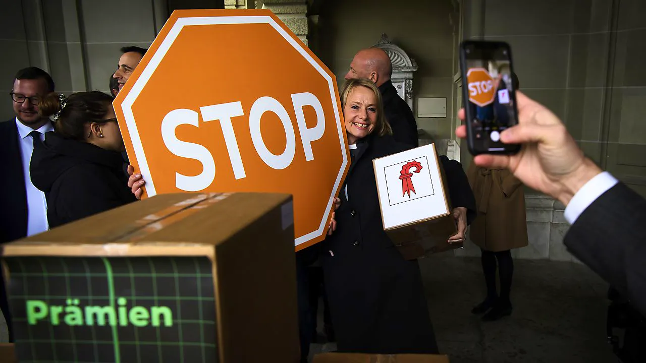 Gesundheitskosten. Mitte-Partei wirbt für ihre Kostenbremse-Initiative