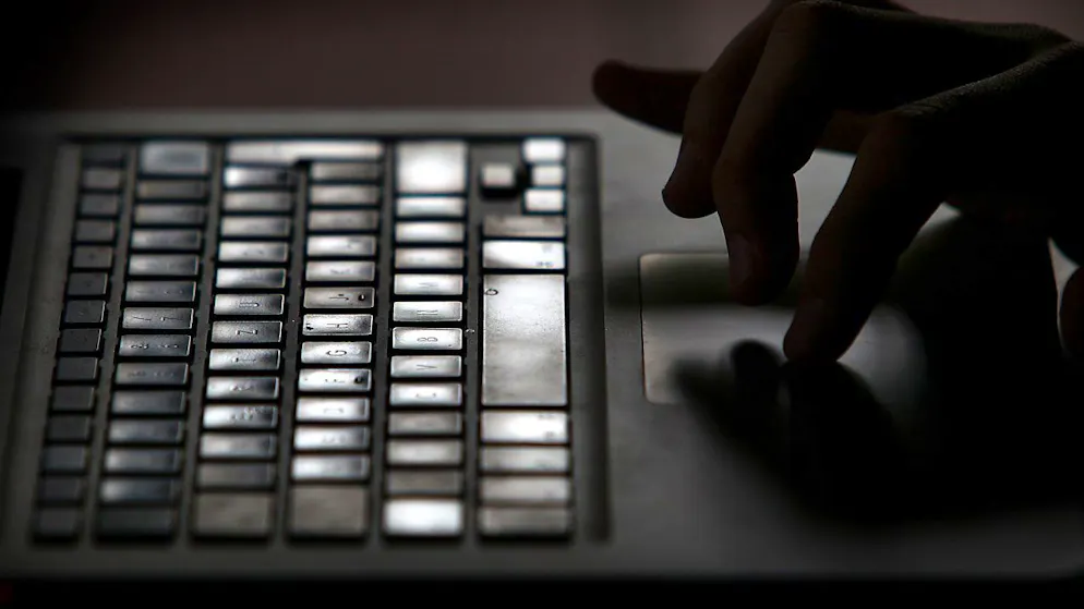 ARCHIV - Finnische Sicherheitsforscher haben eine gefährliche Hintertür für Windows-Systeme entdeckt. Foto: Karl-Josef Hildenbrand/dpa