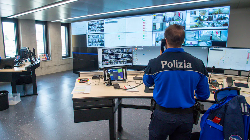 La magistratura conferma. Nel «caso Gobbi» ci sono altri due poliziotti sotto indagine