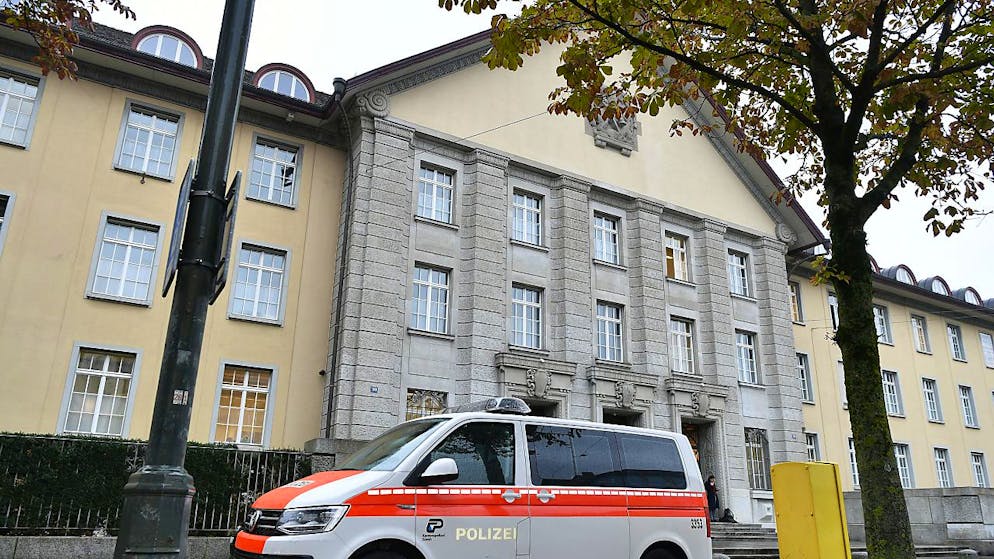 Das Zürcher Bezirksgericht befand am Donnerstag im abgekürzten Verfahren über eine Helferin des belgischen Drogenbosses Flor Bressers. Sie half gemäss Anklage mit, dem untergetauchten Belgier ein Leben in der Schweiz zu ermöglichen. (Archivbild)