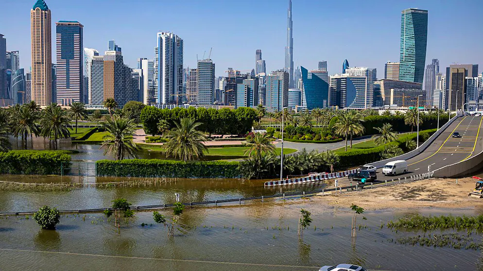 Dubai leidet noch immer unter den Folgen der schweren Regenfälle. Foto: Christopher Pike/AP/dpa