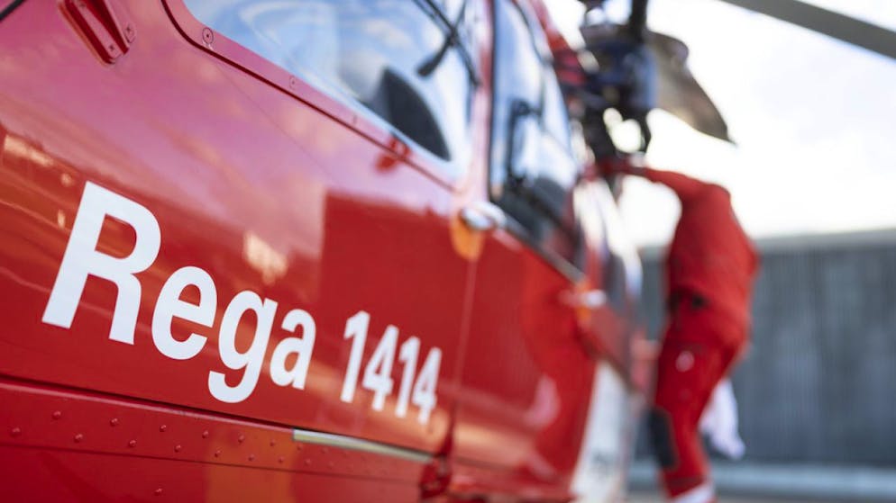 Der verletzte Skitourenfahrer wurde mit einem Rega-Helikopter ins Waadtländer Universitätsspital Chuv gebracht. 