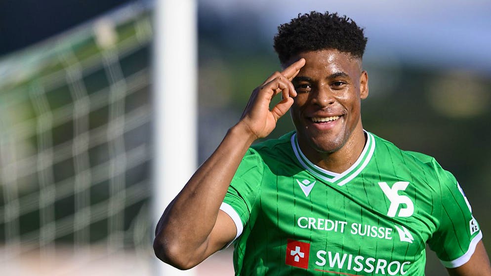 Barry-Nachfolge geklärt. Der FC Basel verpflichtet Torschützenkönig Kevin Carlos