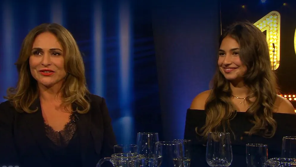 Arzu Demir und ihre heute 20-jährige Tochter Sirin in der «NDR Talk Show».