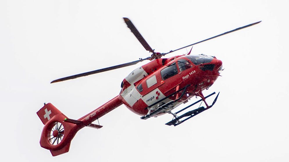 Beim Unfall in Trubschachen stand auch ein Rega-Helikopter im Einsatz. (Archivbild)