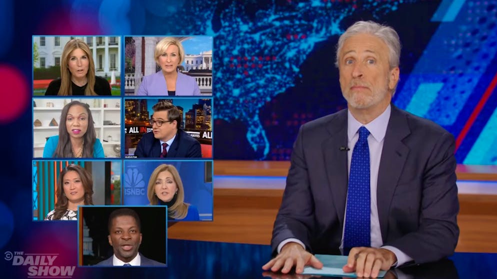 Late Night USA. Ecco come i media si ridicolizzano con la copertura del processo a Trump