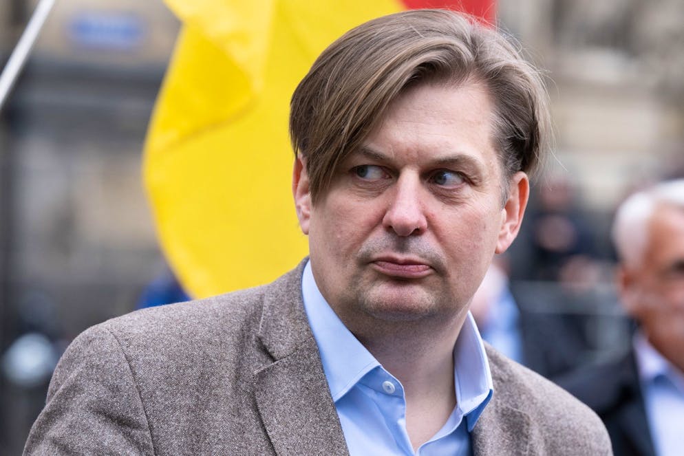 Mutmasslicher China-Spion in EU-Politiker-Umfeld gefasst - Gallery. Der AfD-Spitzenkandidat für die Europawahl: Maximilian Krah.