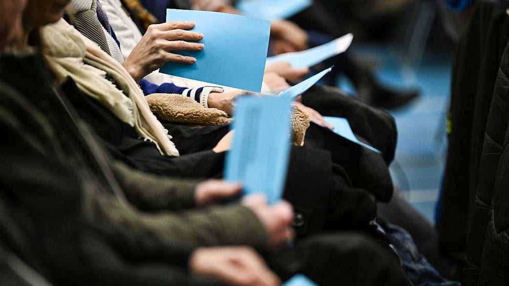 Die Gemeindeversammlung von Kiesen kann wie geplant über die Bühne gehen. Ob der Entscheid zur Dorf- und Schulentwicklung Bestand hat, ist eine andere Frage. (Symbolbild)