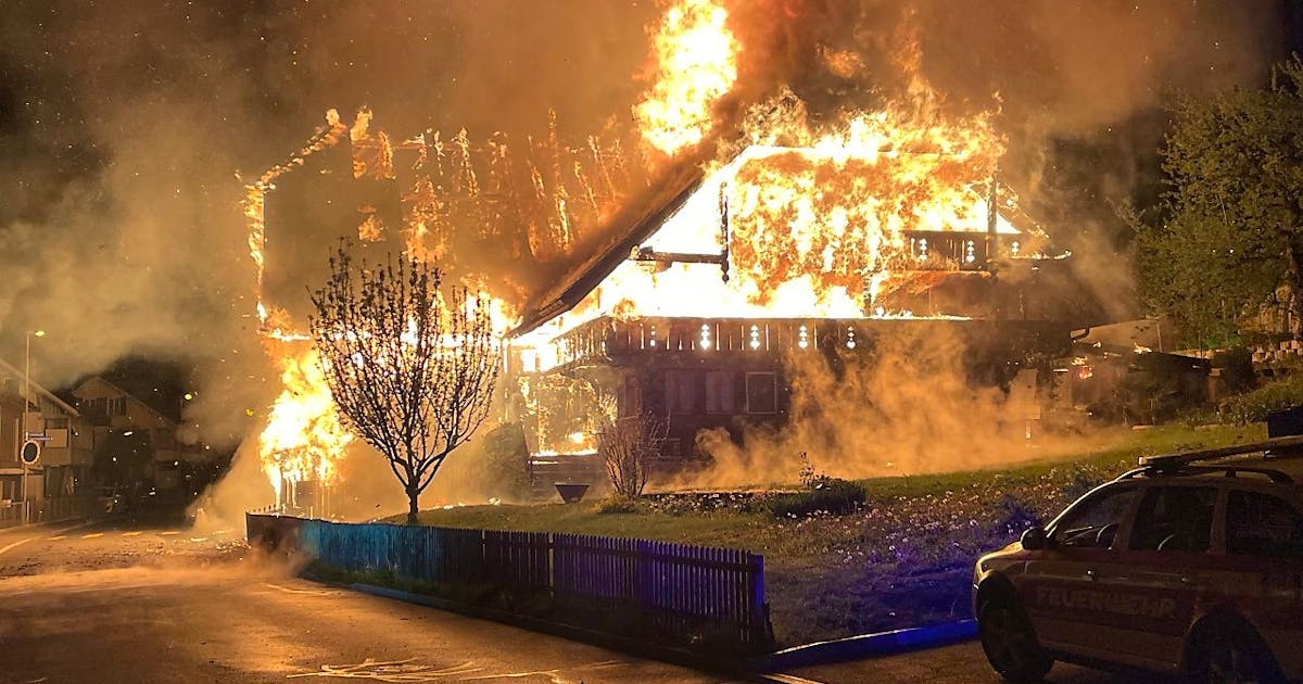Brand: Bauernhaus in Heimberg wird Raub der Flammen | blue News